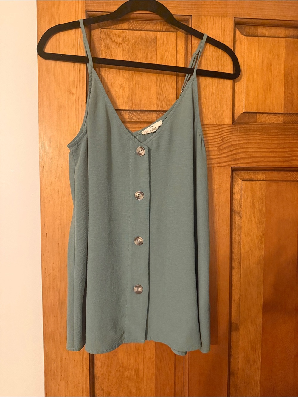 entro Sage Green Button-Front V-Neck Cami